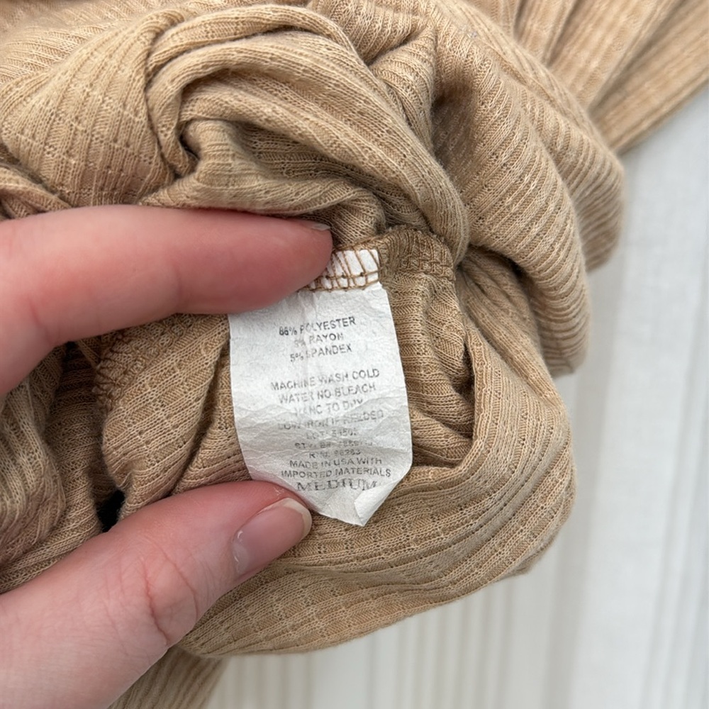 EUC Olivia Rae Waffle Knit Tie Front Tee - Picture 5 of 5